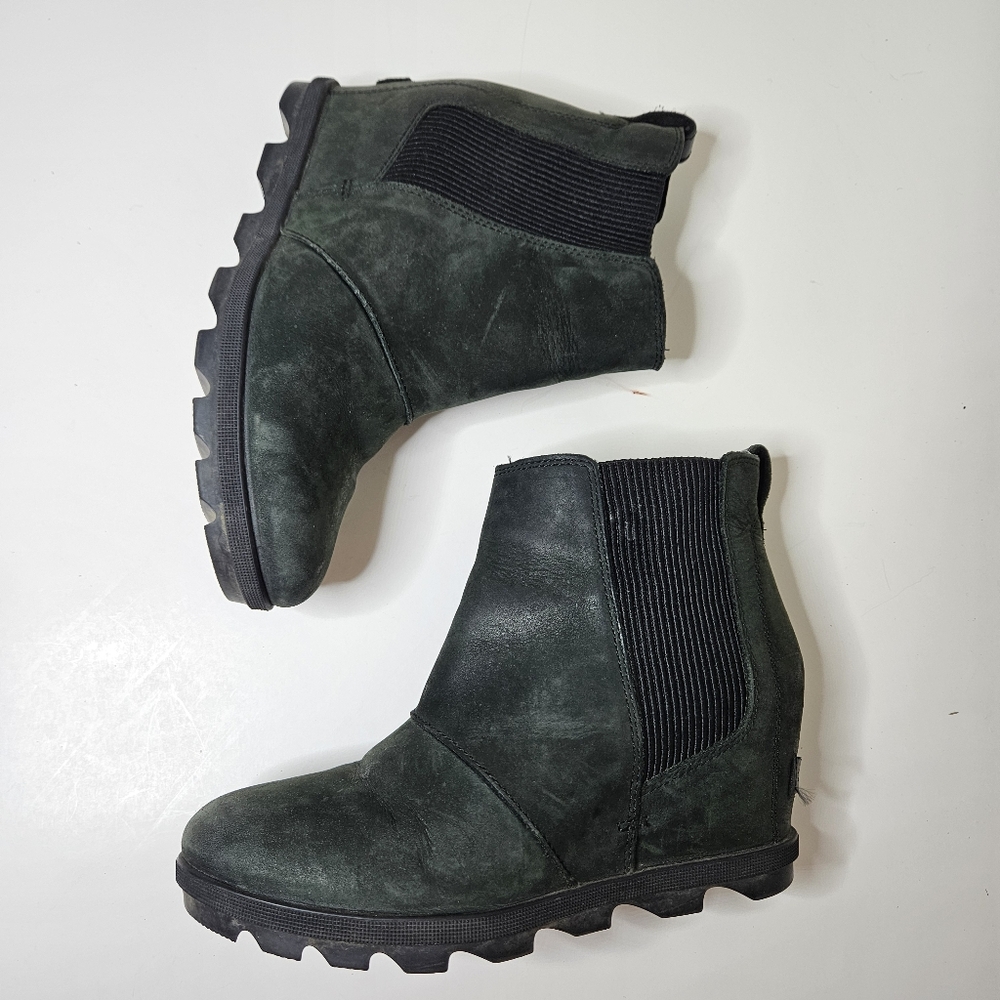 Sorel Joan of Arctic Wedge Chelsea Bootie Boots Boot In Black Suede Women's 8.5